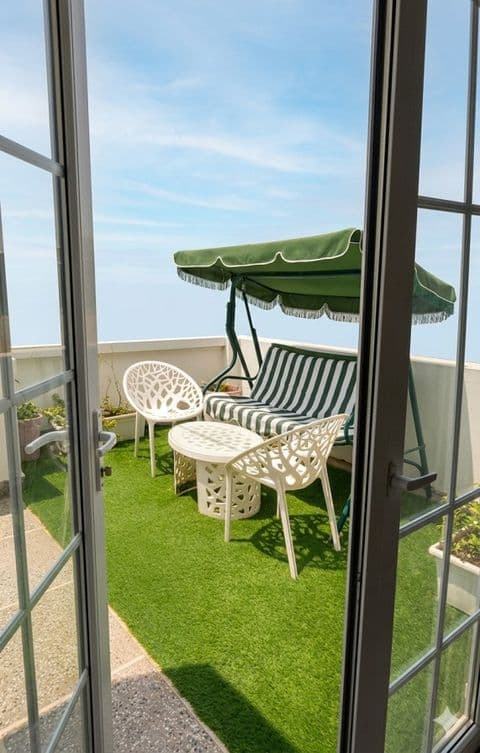 Garden Retreat Space